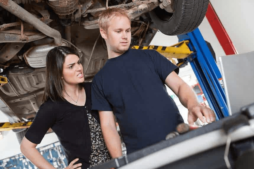 Checklist: Revisión de partes de elevador de coches de taller - ¡Asegura la seguridad!