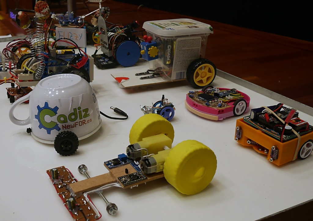 Increíble: Robot hecho con partes de un coche en Galicia ¡