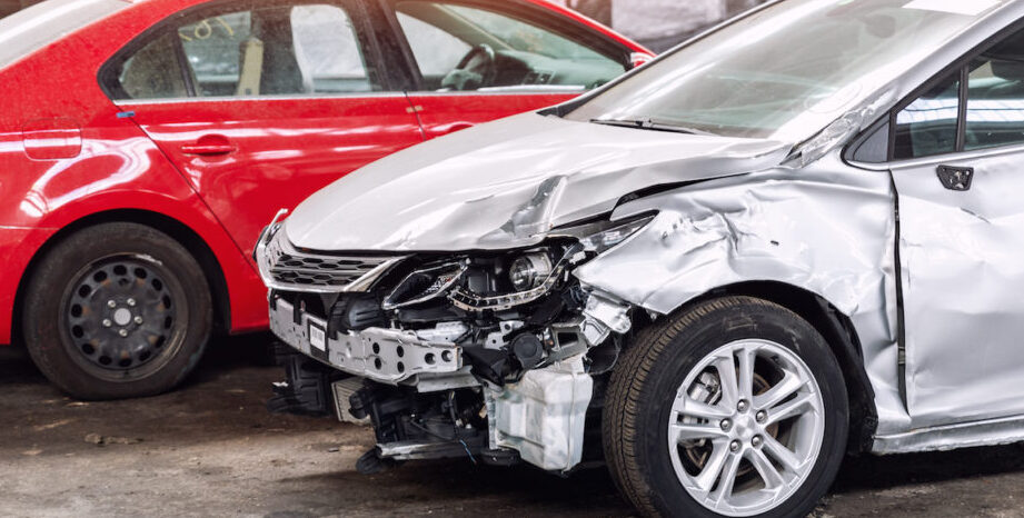 Parte de accidente: ¡Ahorra tiempo reparando tu coche! Parte de accidente: ¡Ahorra tiempo reparando tu coche!