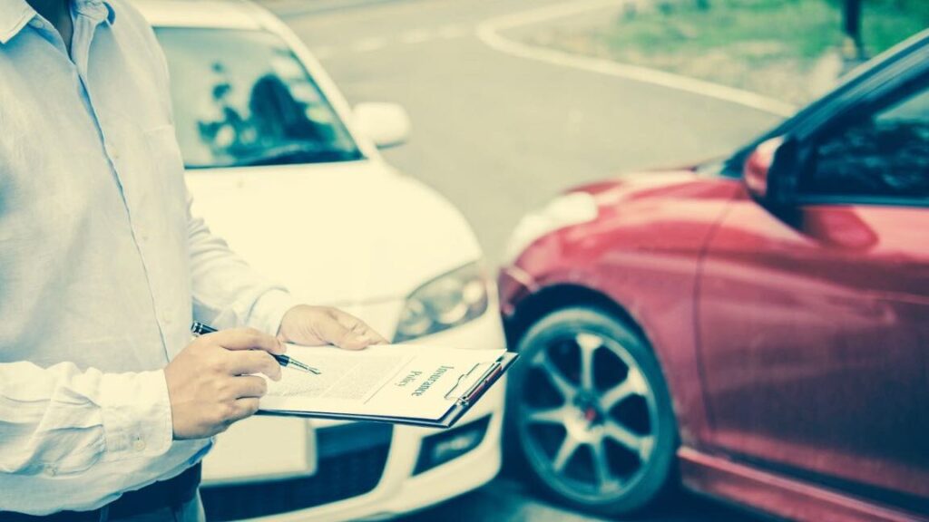 Seguros de Coche: 3 Partes Gratis ¡No te lo Pierdas!